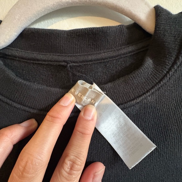 🖤 Everlane The Seamless Tee 🖤 - Picture 4 of 4